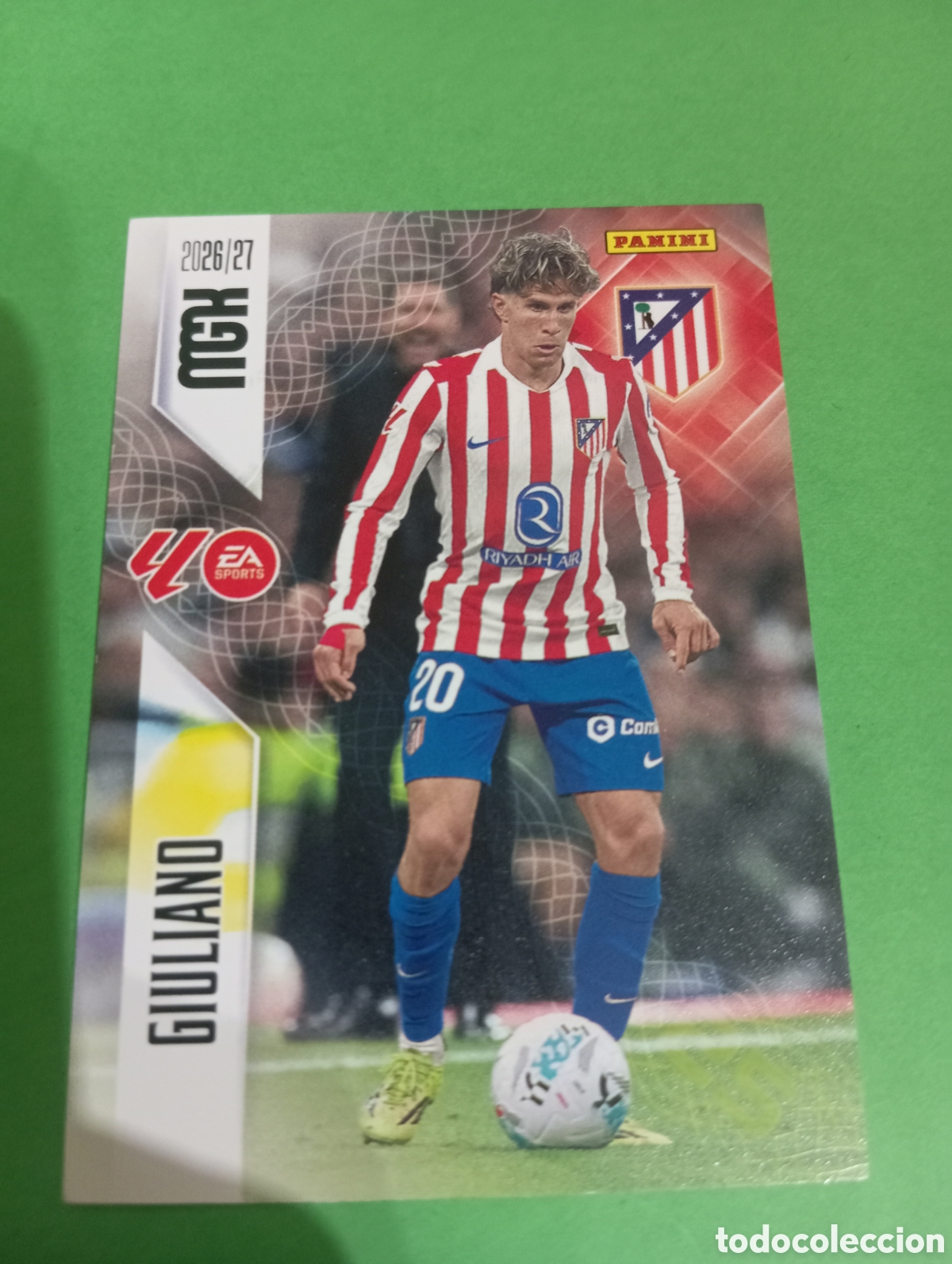 Fu&szlig;ball-Sticker: Giuliano Atl&eacute;tico de Madrid n&deg;69 / PANINI MEGACRACKS 2026/2027