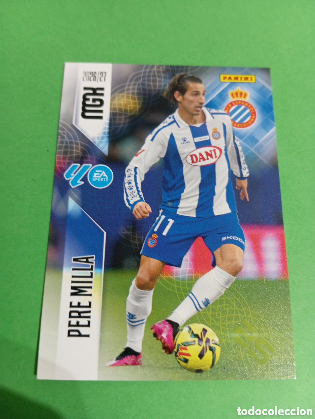 Figurine di Calcio: Pere Milla Espanyol n&deg;180 / PANINI MEGACRACKS 2026/2027
