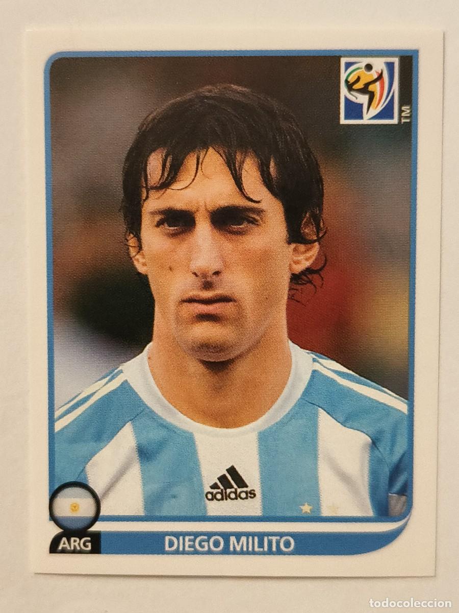 Football Stickers: #123 DIEGO MILITO (ARGENTINA) MUNDIAL SUDAFRICA 2010 PANINI
