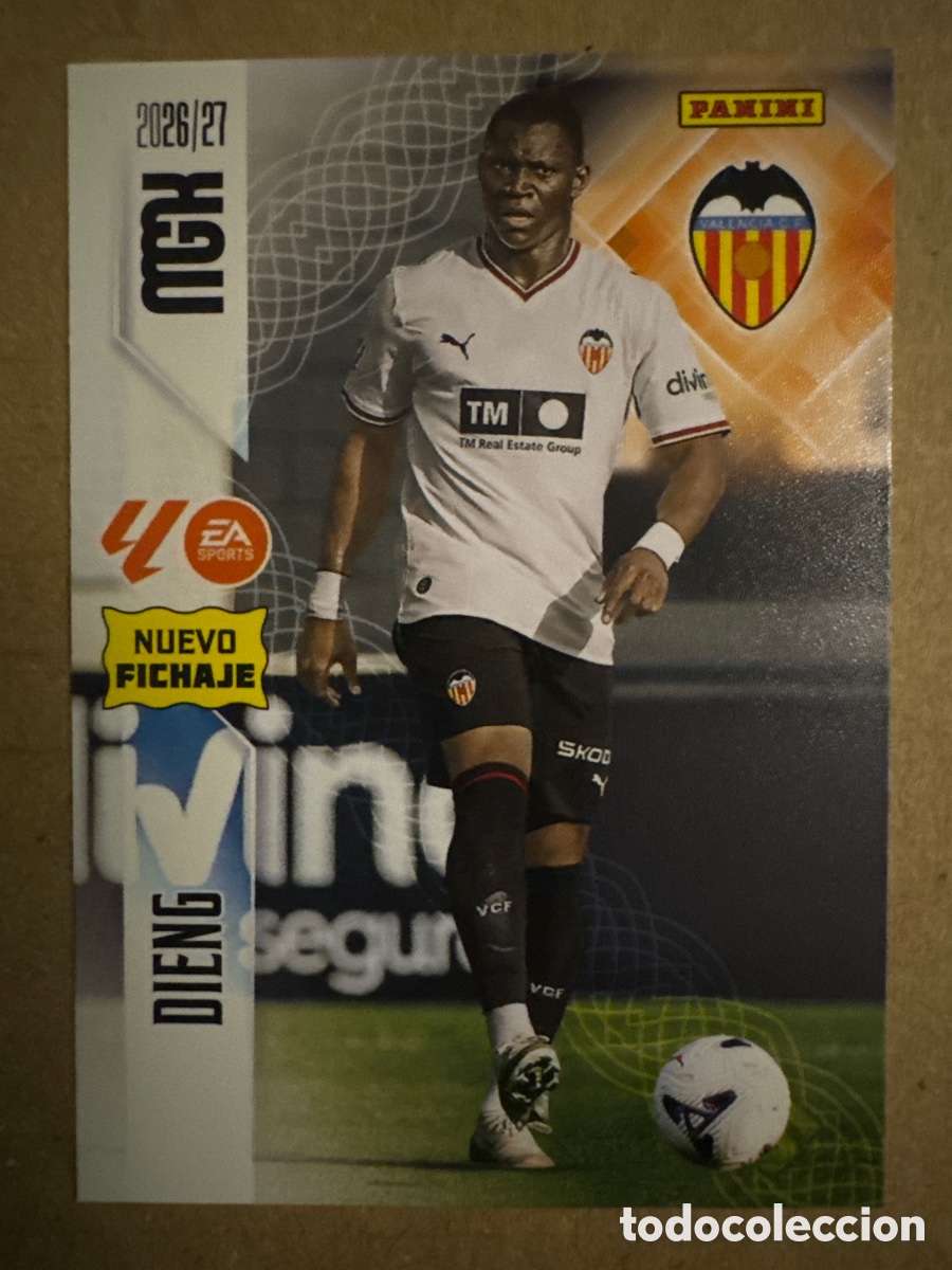 Fu&szlig;ball-Sticker: # 487 Dieng Valencia Megacracks 26 27 2026 2027 Nuevo Fichaje 2 Segunda 2a 2&ordf; Edici&oacute;n