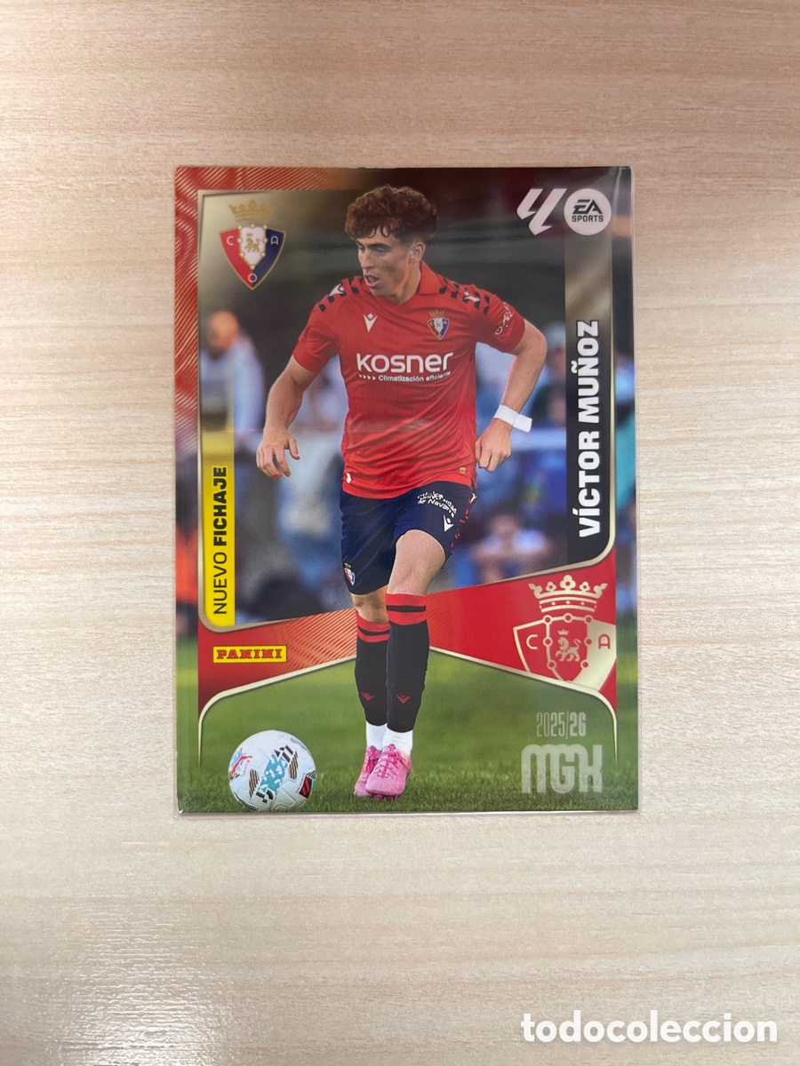 Cartes &agrave; collectionner de Football: VICTOR MU&Ntilde;OZ 455 NUEVO FICHAJE OSASUNA MEGACRACKS 2025 2026 25 26