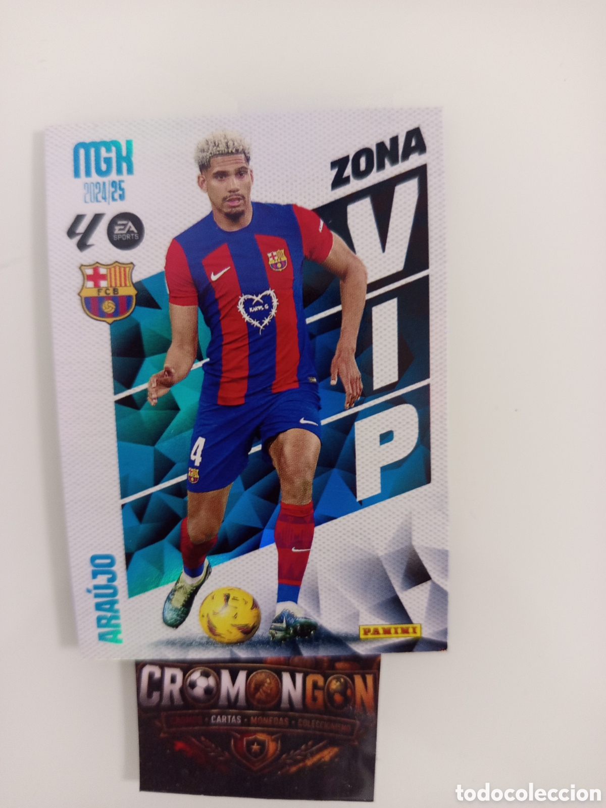 Fu&szlig;ball-Sticker: ❇️ CROMO ⚽ CARD ARA&Uacute;JO BARCELONA ZONA VIP LIGA EA SPORTS 24 25 2024 2025 MEGACRACKS MGKS PANINI ❇️