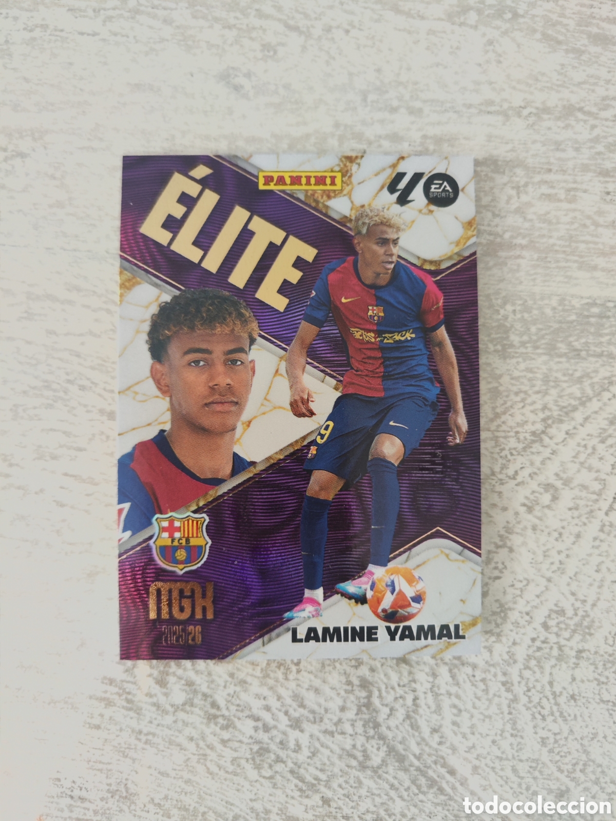 Cartes &agrave; collectionner de Football: Megacracks 25 26 Elite 9 Barcelona Lamine Yamal