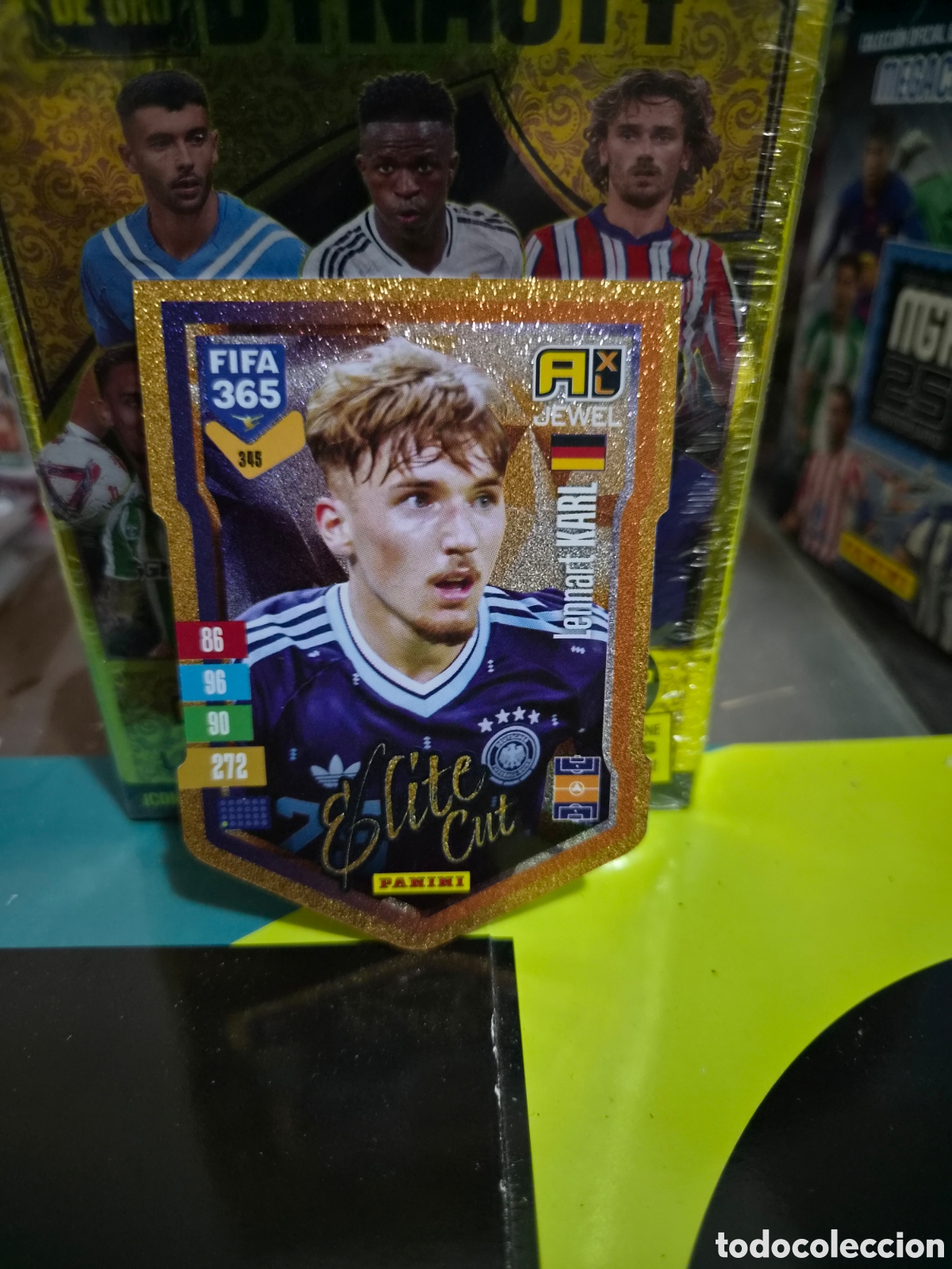 Cromos de Futebol: N&deg;345 Elite Cut Karl FIFA 365 2027