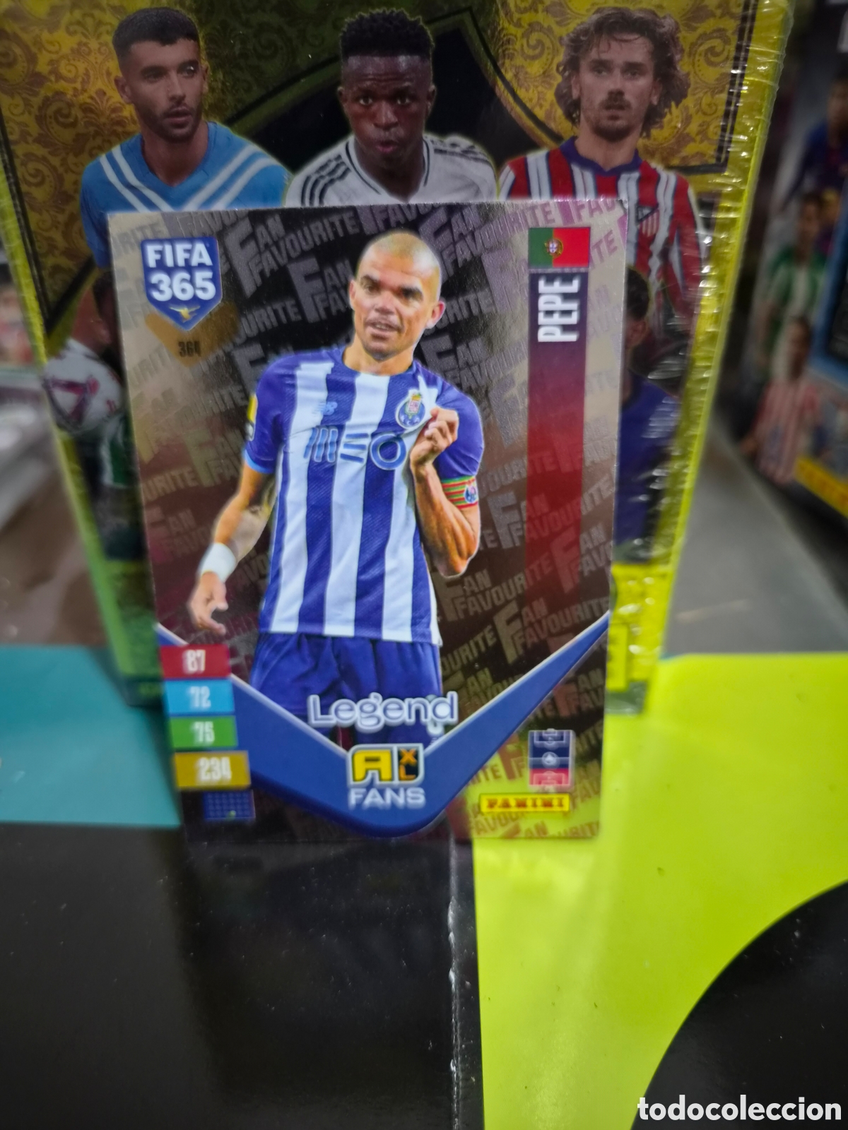 Cartes &agrave; collectionner de Football: N&deg;364 Fans Legends Pepe FIFA 365 2027