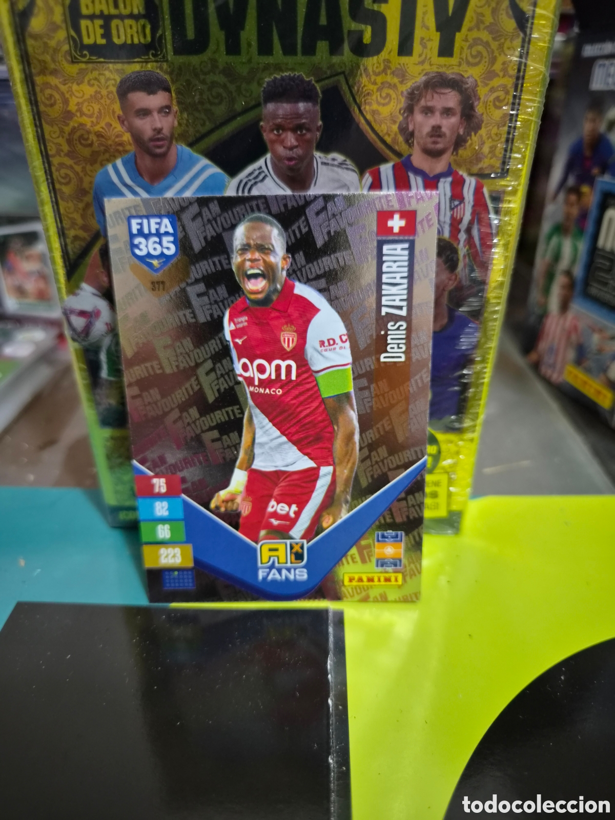 Figurine di Calcio: N&deg;377 Fans Zakaria FIFA 365 2027