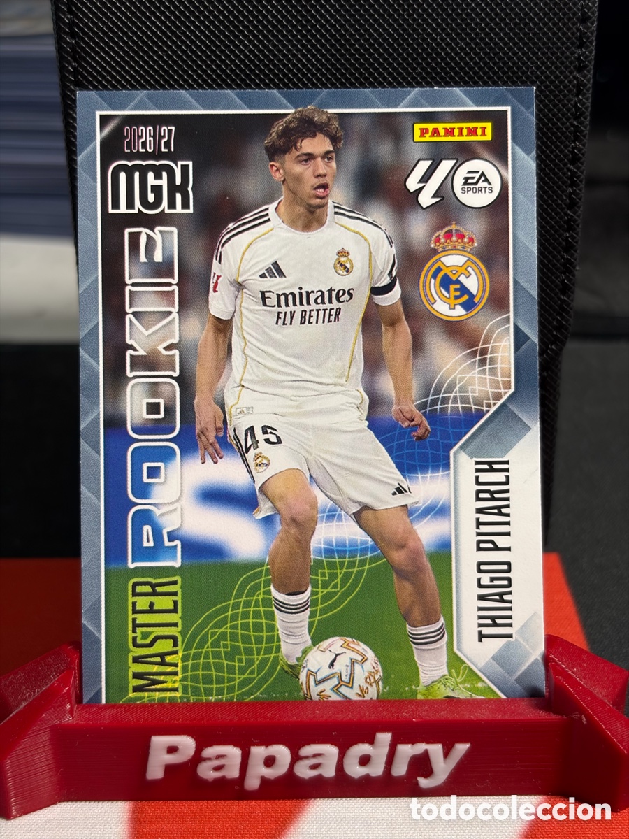 Cromos de f&uacute;tbol: 2026-27 Panini Megacracks #419 Thiago Pitarch Real Madrid CF Master Rookie