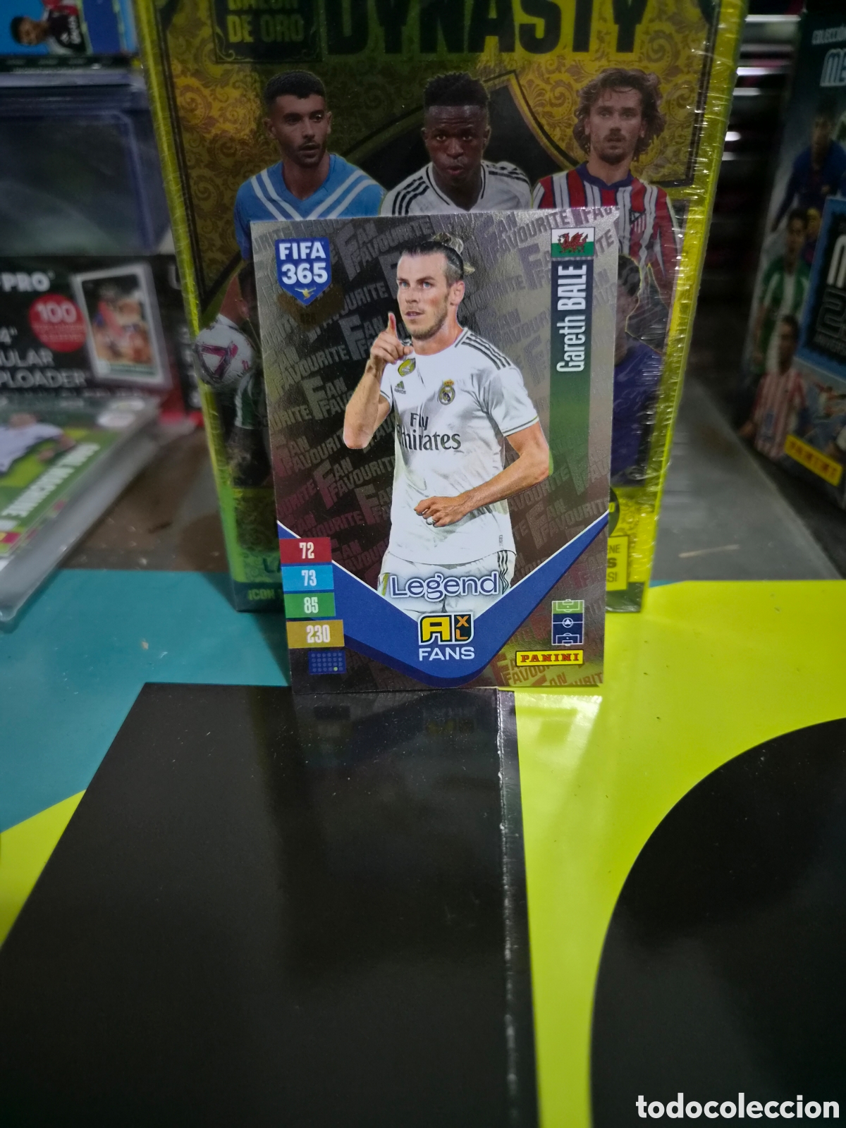 Football Stickers: N&deg;428 Fans Legends Bale FIFA 365 2027