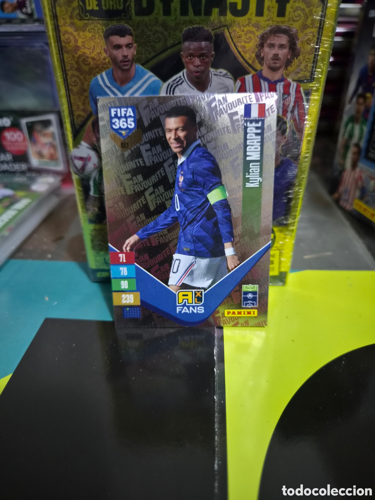 Fu&szlig;ball-Sticker: N&deg;437 Fans Mbappe FIFA 365 2027