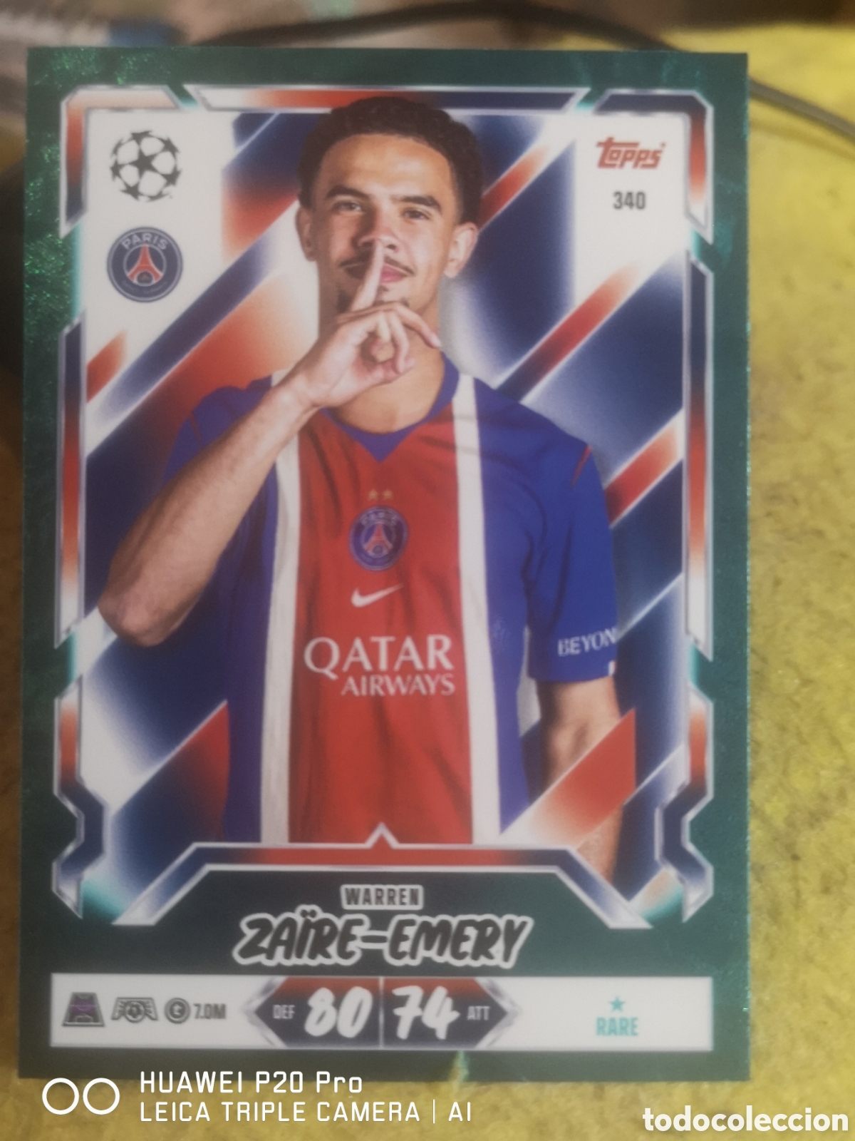 Fu&szlig;ball-Sticker: MATCH ATTAX 2026 27 ZAIRE EMERY 340 PARALELA VERDE - PARIS SAINT GERMAIN