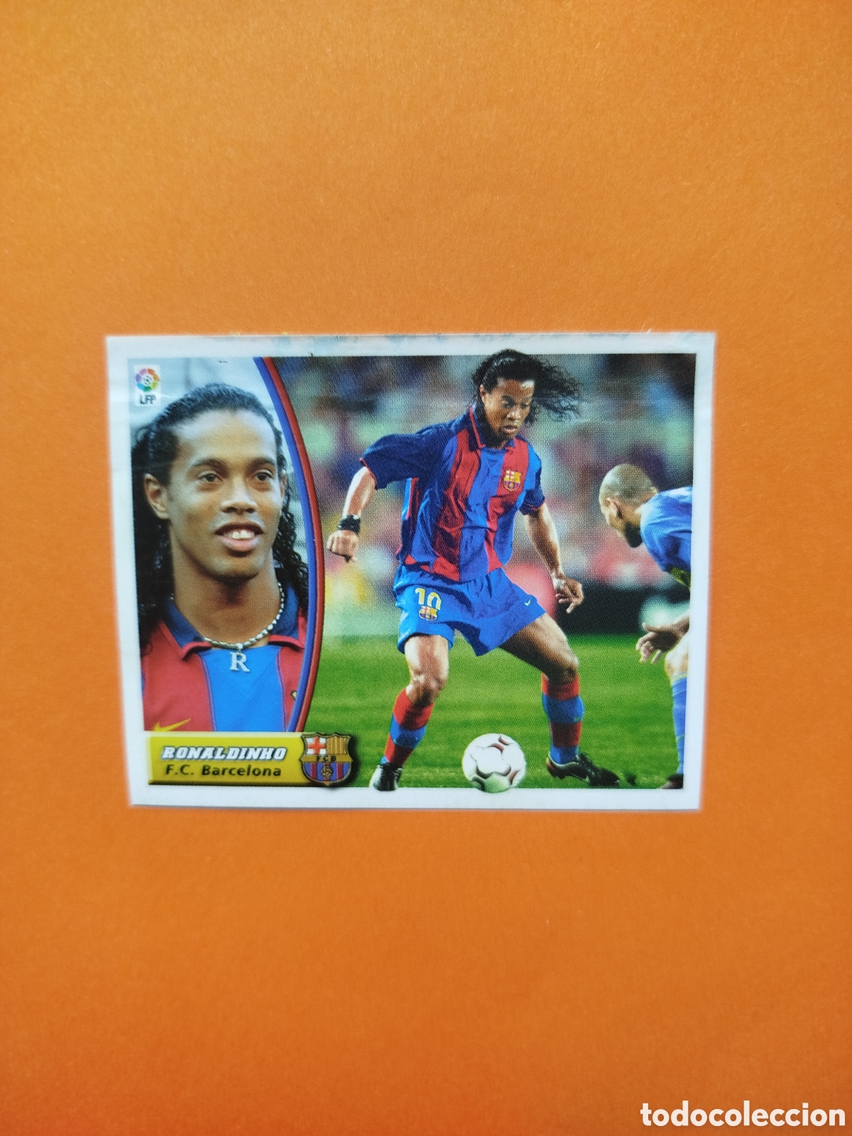 Fu&szlig;ball-Sticker: RONALDINHO FICHAJE 10 BARCELONA VERSION DIFICIL LIGA ESTE 2003-04 VENTANILLA