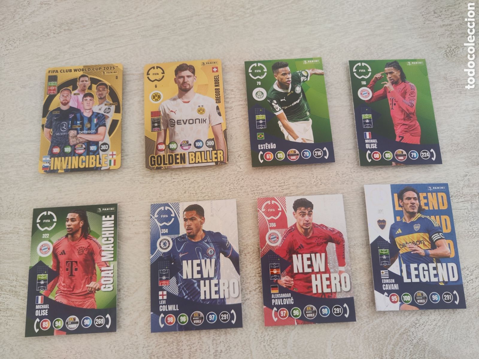 Football Stickers: Lote 8 cards Adrenalyn Mundial clubes 2025 Messi Estevao Olise bal&oacute;n de oro new hero legend