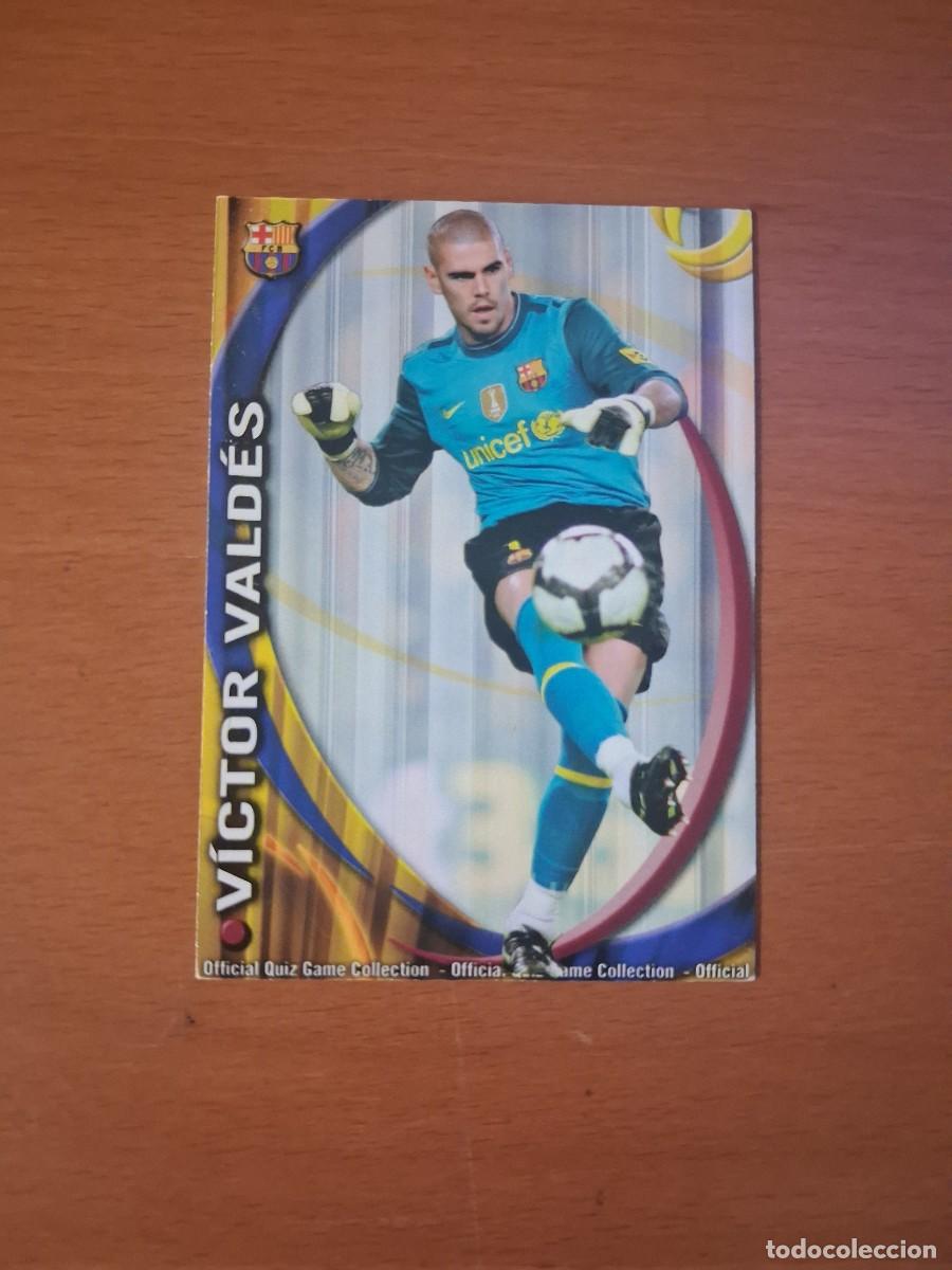 Football Stickers: Mundicromo Official Quiz Game Collection 2010 2011 FC Barcelona 4 Victor Valdes