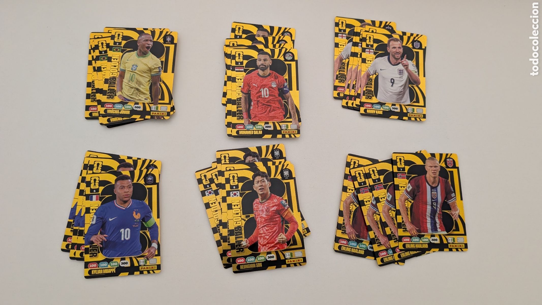 Fu&szlig;ball-Sticker: LOTE 32 GOLDEN BALLER REPETIDOS ADRENALYN XL WORLD CUP MUNDIAL 2026 26 PANINI