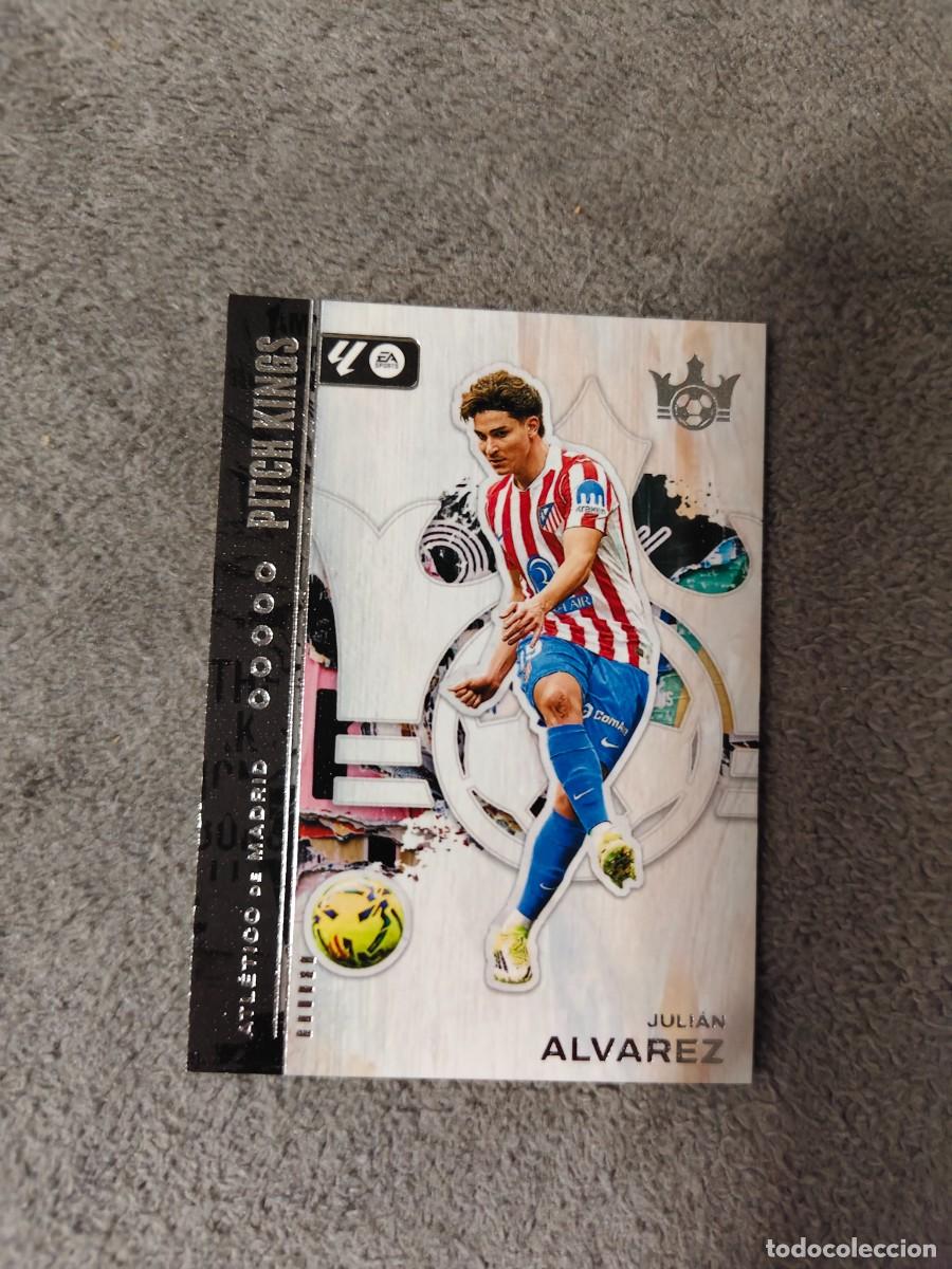 Cromos de Futebol: 14 PITCH KINGS LA LIGA 25 26 JULIAN ALVAREZ ATLETICO DE MADRID BASE PANINI 2025 2026 AAF