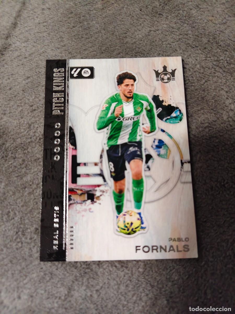 Figurine di Calcio: 28 PITCH KINGS LA LIGA 25 26 PABLO FORNALS REAL BETIS BASE PANINI 2025 2026 AAF