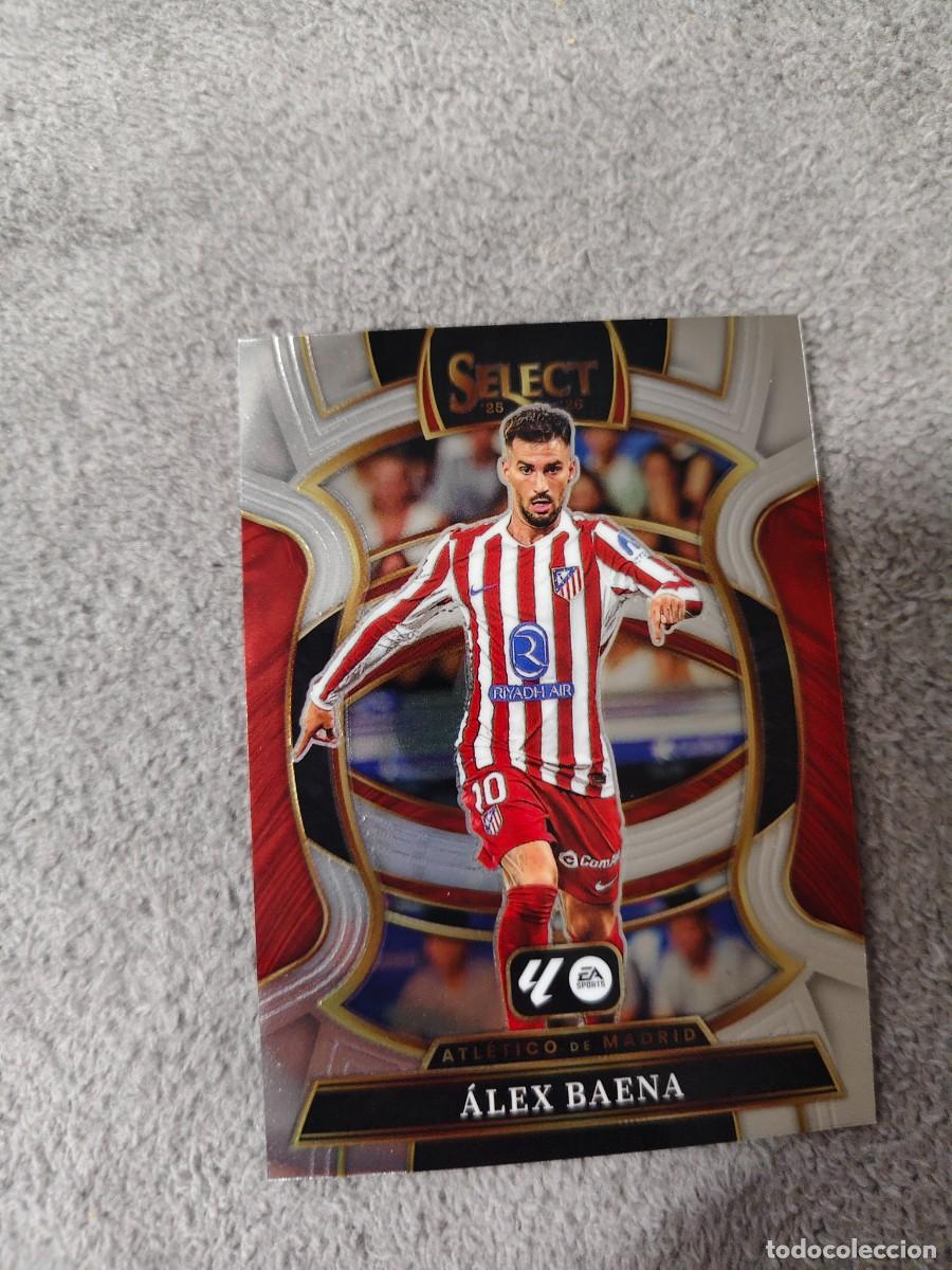 Figurine di Calcio: 11 SELECT LA LIGA 25 26 ALEX BAENA ATLETICO DE MADRID BASE TERRACE PANINI 2025 2026 AAI