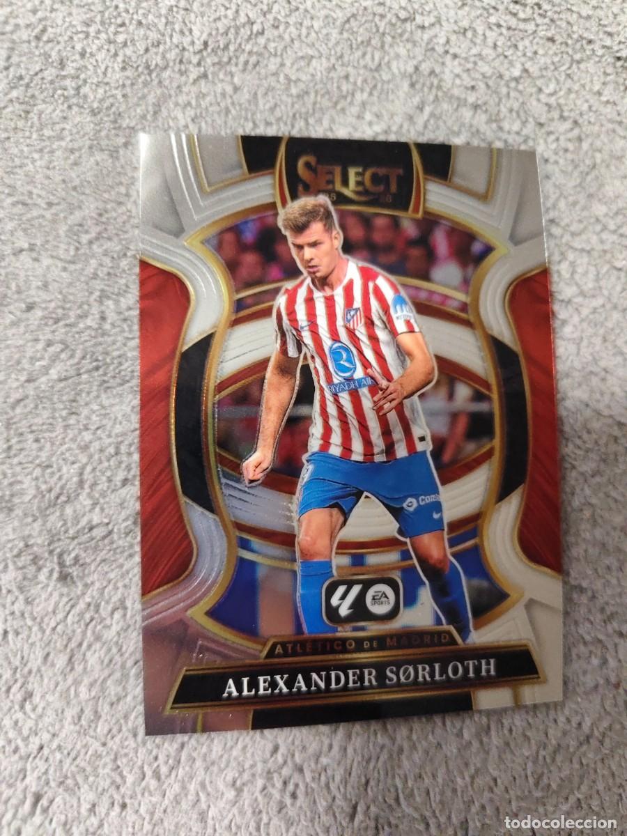 Figurine di Calcio: 14 SELECT LA LIGA 25 26 ALEXANDER SORLOTH ATLETICO DE MADRID BASE TERRACE PANINI 2025 2026 AAI