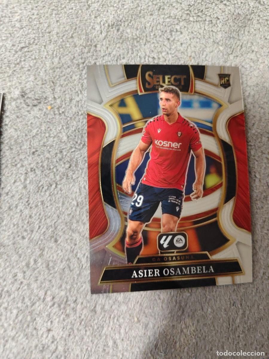 Figurine di Calcio: 44 SELECT LA LIGA 25 26 ASIER OSAMBELA CA OSASUNA BASE TERRACE PANINI 2025 2026 AAI