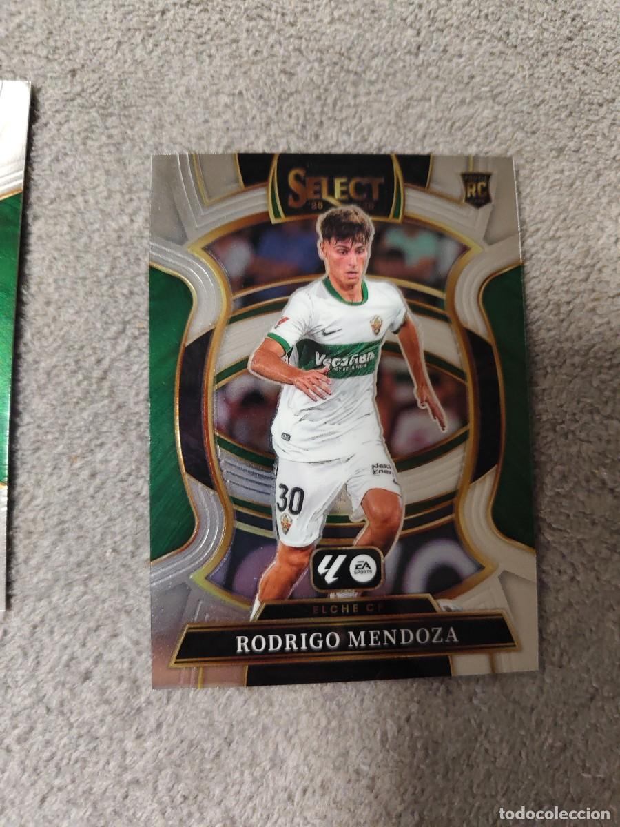 Fu&szlig;ball-Sticker: 90 SELECT LA LIGA 25 26 RODRIGO MENDOZA ELCHE CF ROOKIE CARD BASE TERRACE PANINI 2025 2026 AAI