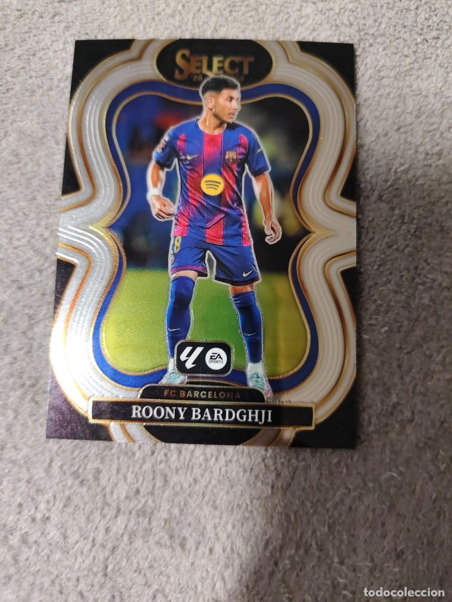 Figurine di Calcio: 107 SELECT LA LIGA 25 26 ROONY BARDGHJI FC BARCELONA BASE MEZZANINE PANINI 2025 2026 AAI