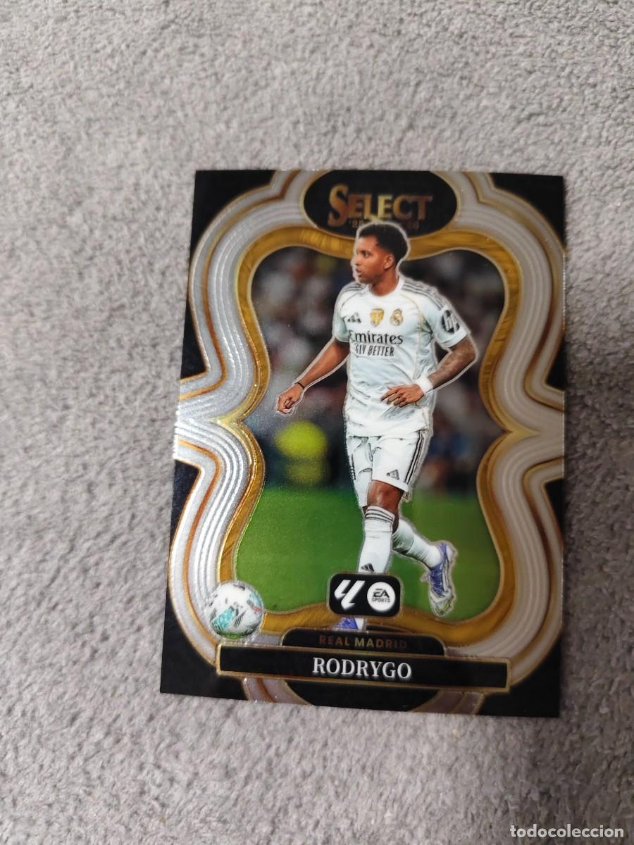 Fu&szlig;ball-Sticker: 118 SELECT LA LIGA 25 26 RODRYGO REAL MADRID BASE MEZZANINE PANINI 2025 2026 AAI