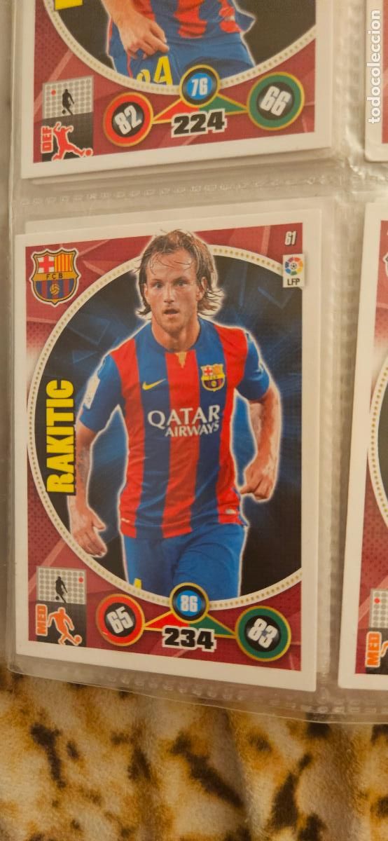 Cartes &agrave; collectionner de Football: 61 - Busquets (F.C. Barcelona) adrenalyn 2014 2015 14 15 trading card