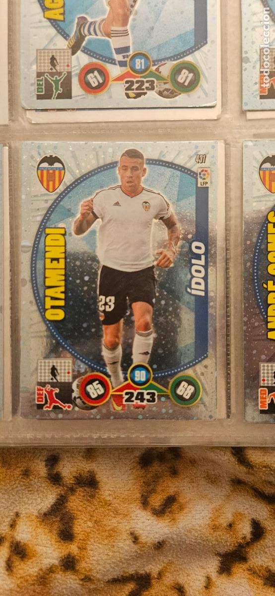 Cartes &agrave; collectionner de Football: Nicol&aacute;s Otamendi - Valencia C.F. - 431 - Adrenalyn XL 2014 2015 14/15 Trading Card