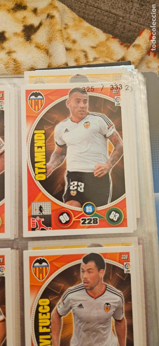 Cartes &agrave; collectionner de Football: 327 - Nicol&aacute;s Otamendi (Valencia C.F.) adrenalyn 2014 2015 14 15 trading card