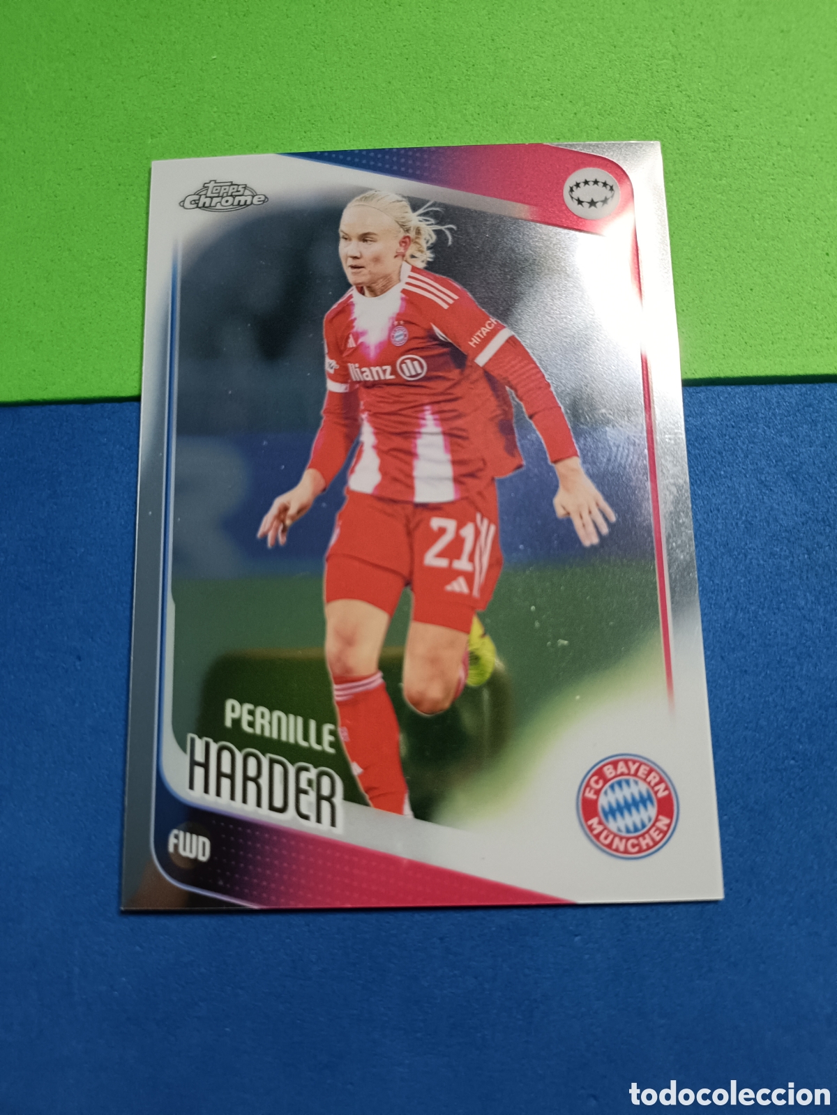 Cartes &agrave; collectionner de Football: Topps Chrome UEFA Women's Champions League 2025 2026 - 45 Harder