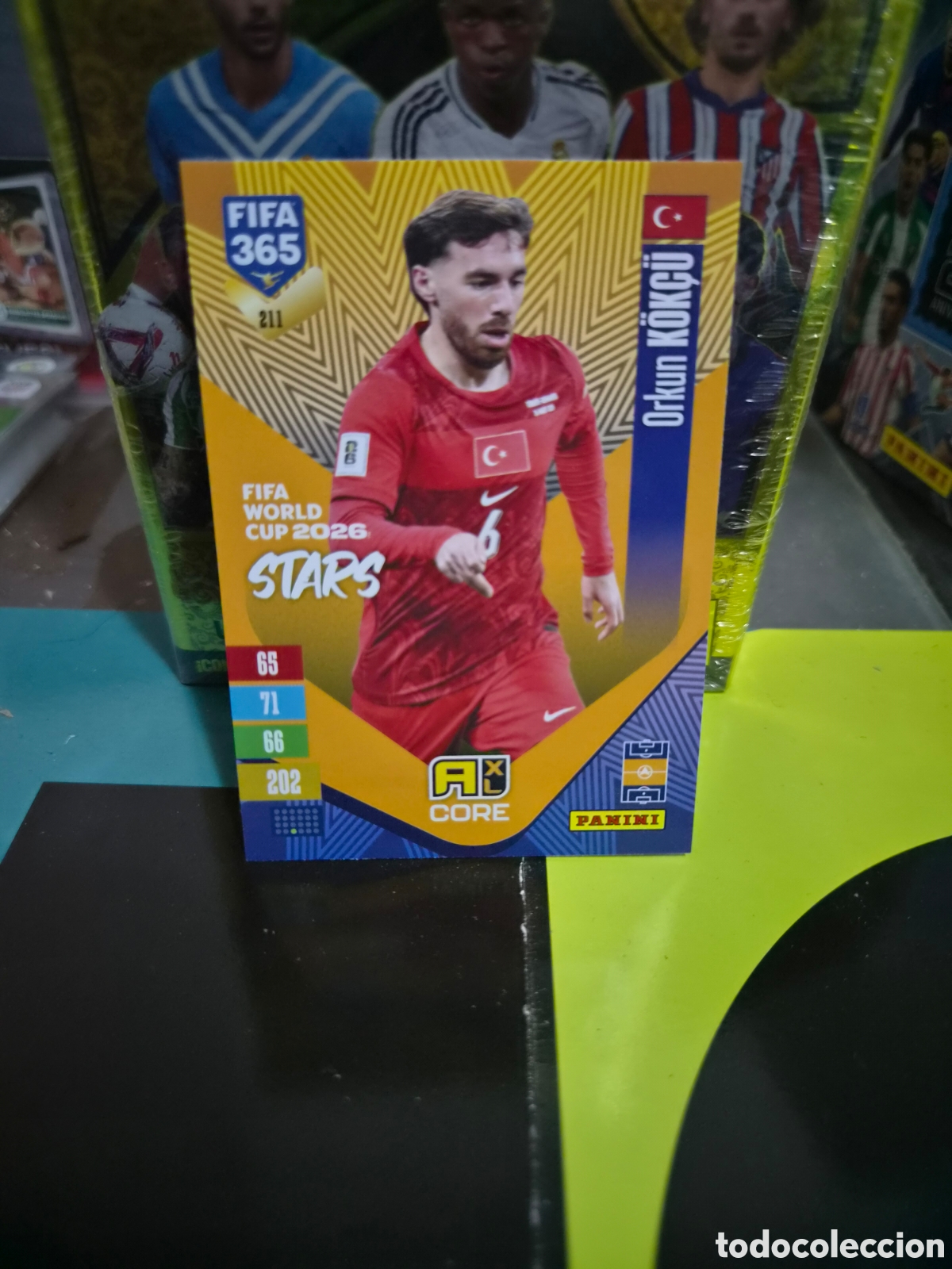 Figurine di Calcio: N&deg;211 Orkun K&ouml;k&ccedil;&uuml; FIFA 365 2027