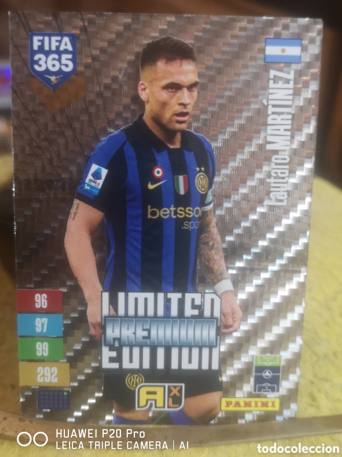 Fu&szlig;ball-Sticker: ADRENALYN FIFA 365 2027 LIMITED EDITION PREMIUM LAUTARO MARTINEZ - INTER MILAN