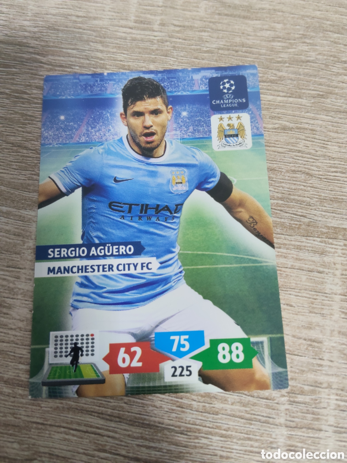 Cartes &agrave; collectionner de Football: Panini Adrenalyn champions league 2013 2014 13 14 Sergio Ag&uuml;ero Manchester City