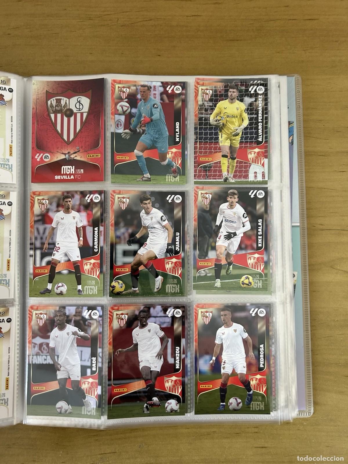 Cartes &agrave; collectionner de Football: Sevilla FC Equipo Completo 18 Cards &ndash; Megacracks LaLiga 2025-26 Panini