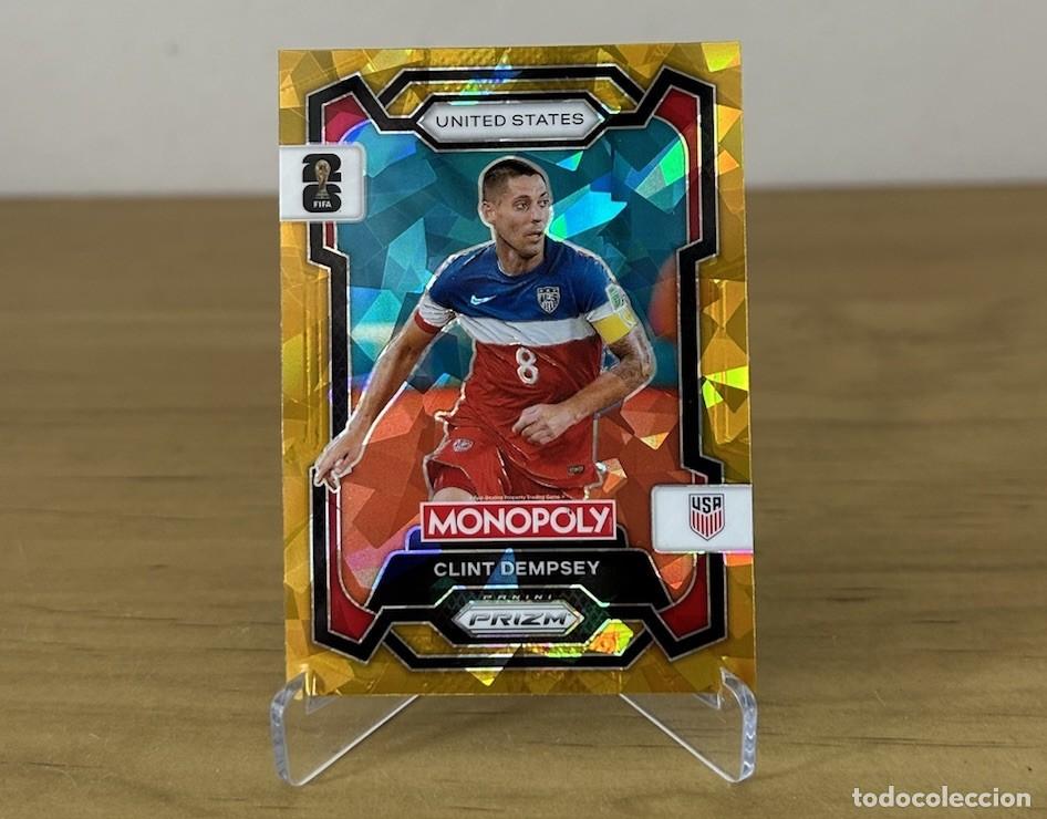 Cromos de Futebol: Clint Dempsey Gold Cracked Ice &ndash; Panini Prizm Monopoly FIFA World Cup 2026