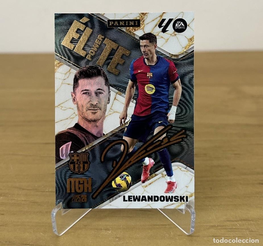Cromos de Futebol: Robert Lewandowski Elite Power P10 Firmada &ndash; Megacracks LaLiga 2025-26