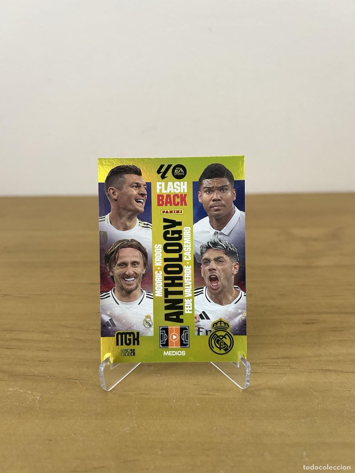 Fu&szlig;ball-Sticker: Modric y Kroos Flashback Anthology &ndash; Megacracks LaLiga 2025-26 Real Madrid