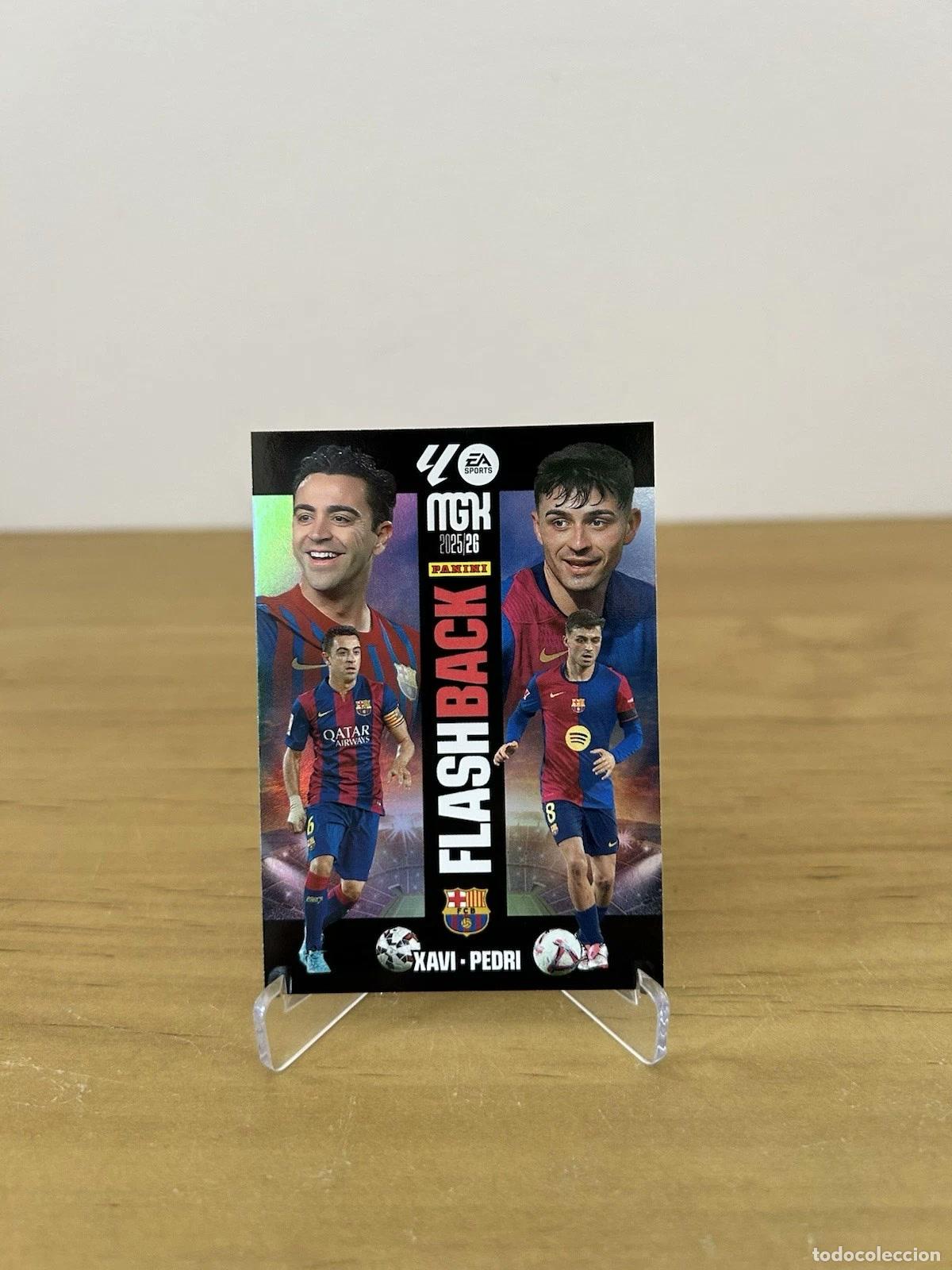 Cromos de f&uacute;tbol: Xavi &ndash; Pedri Flashback FC Barcelona &ndash; Megacracks LaLiga 2025-26 Panini
