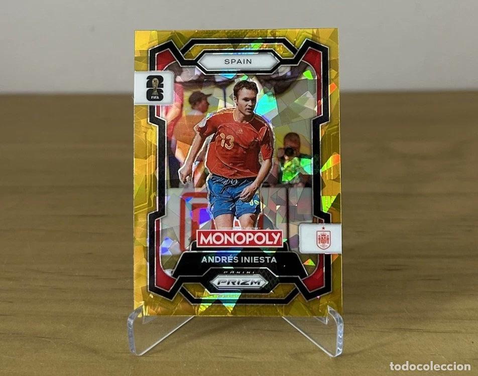 Cartes &agrave; collectionner de Football: Andr&eacute;s Iniesta Gold Cracked Ice &ndash; Panini Prizm Monopoly FIFA World Cup 2026