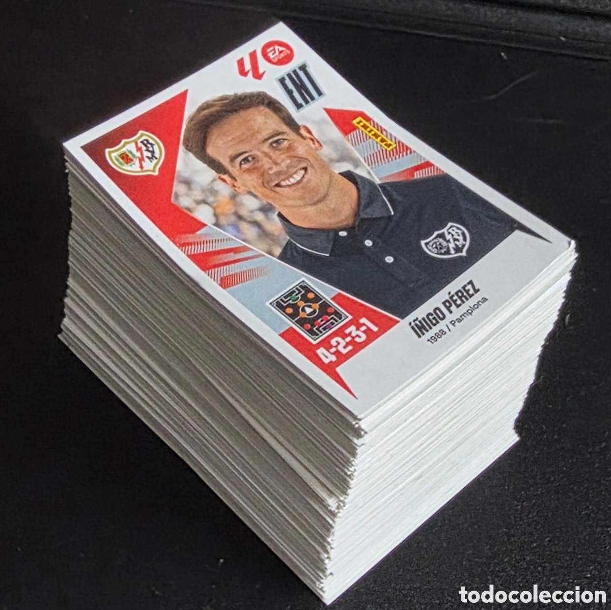 Cartes &agrave; collectionner de Football: LOTE 240 Cromos Liga ESTE 2025/2026