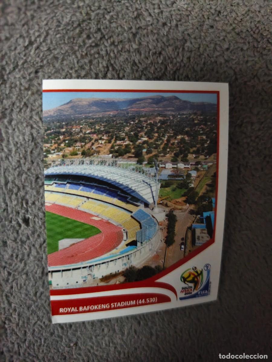 Cromos de Futebol: 23 PANINI MUNDIAL 2010 WORLD CUP RUSTENBURG - ROYAL BAFOKENG STADIUM CROMO 10 SUD&Aacute;FRICA NUEVO AAN