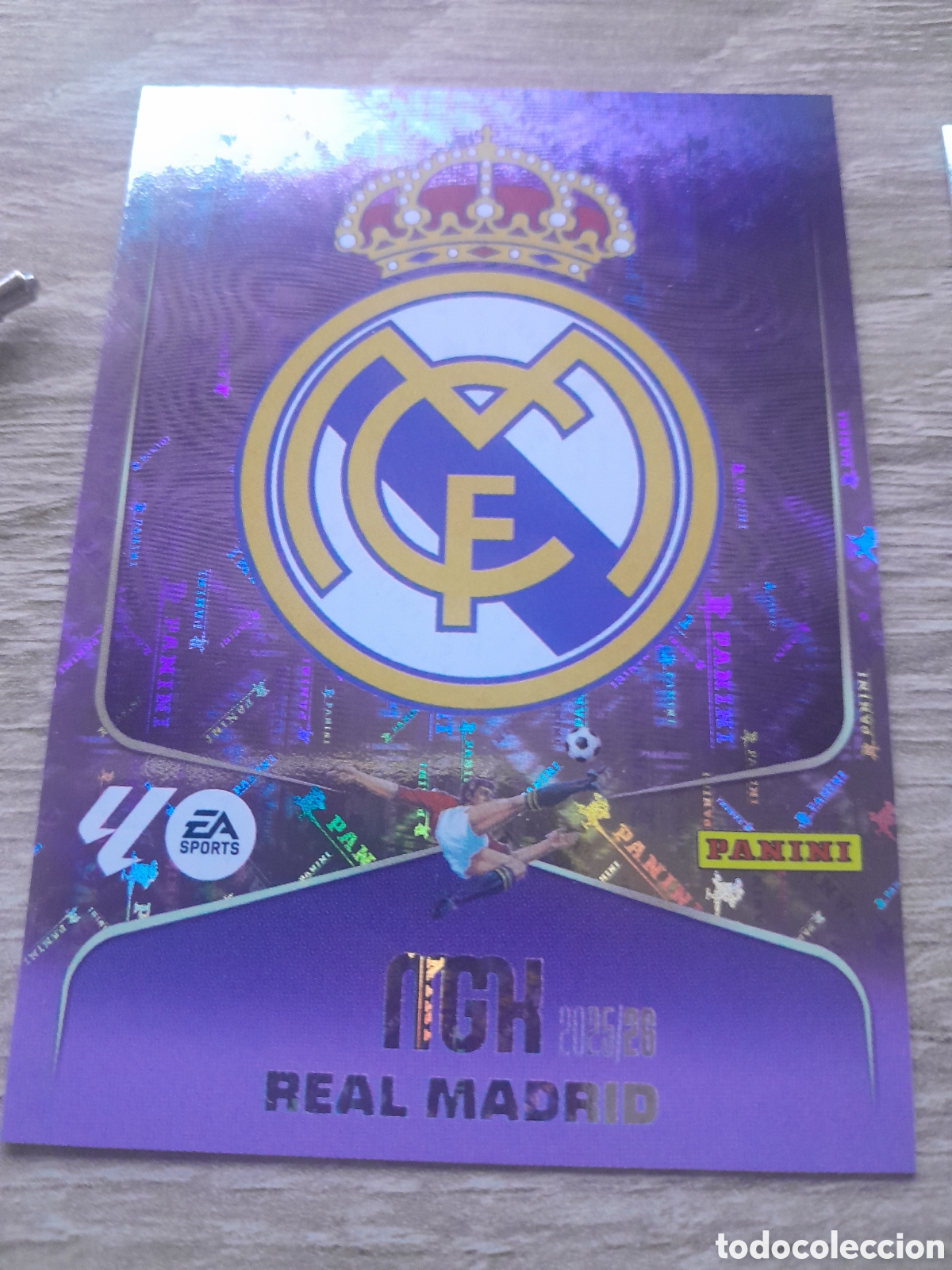 Fu&szlig;ball-Sticker: n&ordm; 217 escudo real madrid megacracks 2025 2026