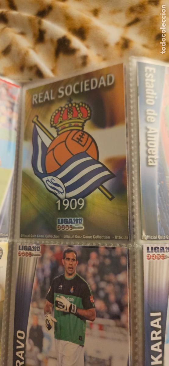 Cartes &agrave; collectionner de Football: 379 Escudo - Real Sociedad - quiz game 2011 2012 sport mundicromo trading card