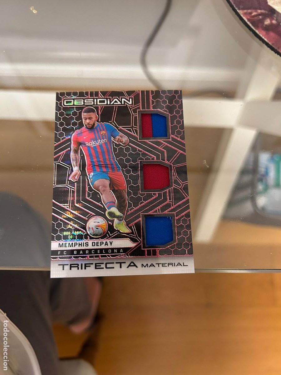 Cromos de f&uacute;tbol: DEPAYTRIFECTA C0N CAMISETA NUMERADA 8 DE 44 NUEVO BARCELONA