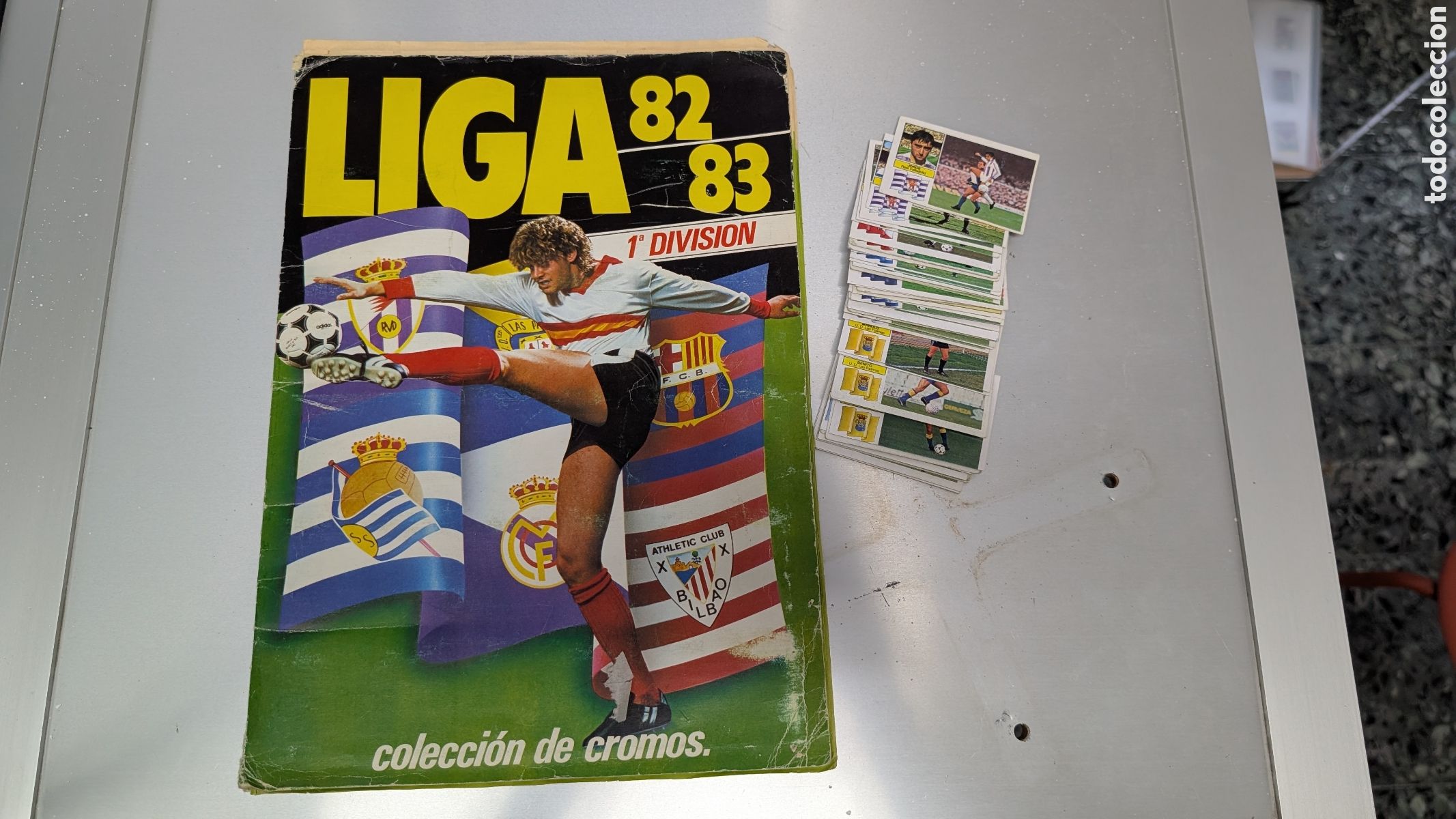 Figurine di Calcio: ALBUM LIGA ESTE 1982/83 82 83 INCOMPLETO SE REGALAN 42 CROMOS PARA PEGAR EN EL ALBUM