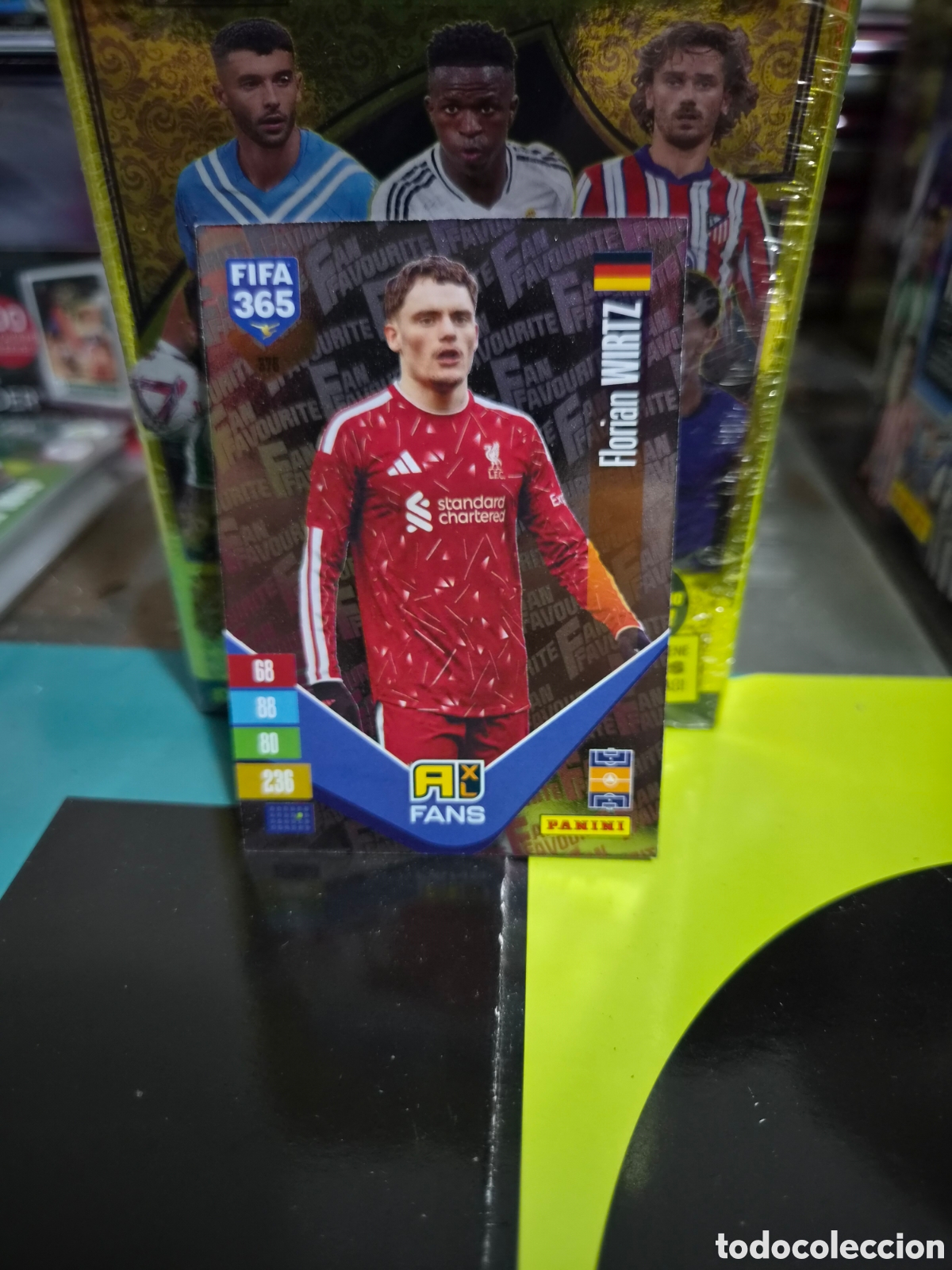 Figurine di Calcio: N&deg;375 Fans Wirtz FIFA 365 2027