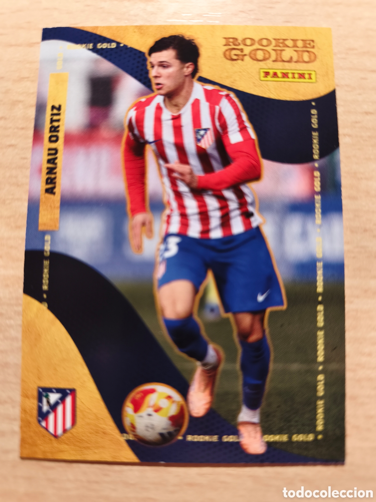 Cromos de f&uacute;tbol: 57 ARNAU ORTIZ RC ROOKIE GOLD PANINI CLUB ATL&Eacute;TICO DE MADRID 2025 2026 PANINI 25 26