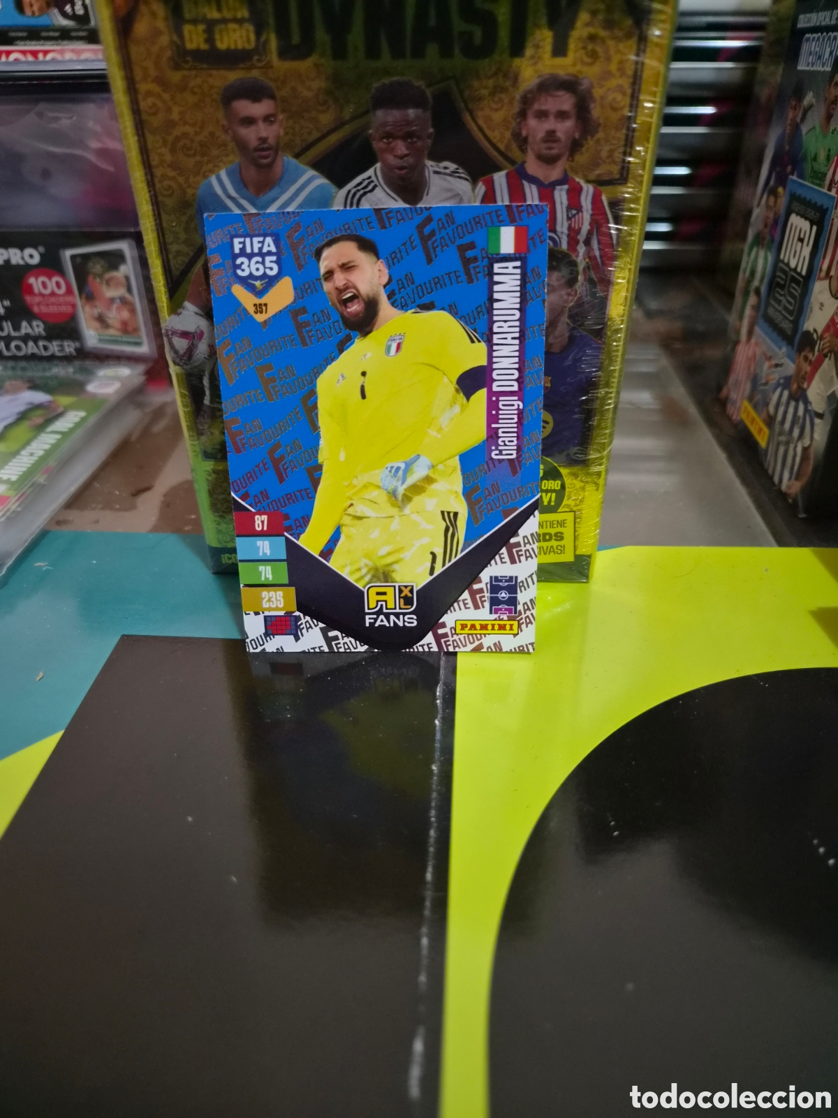 Fu&szlig;ball-Sticker: N&deg;357 Fans Blue Donnarumma FIFA 365 2027