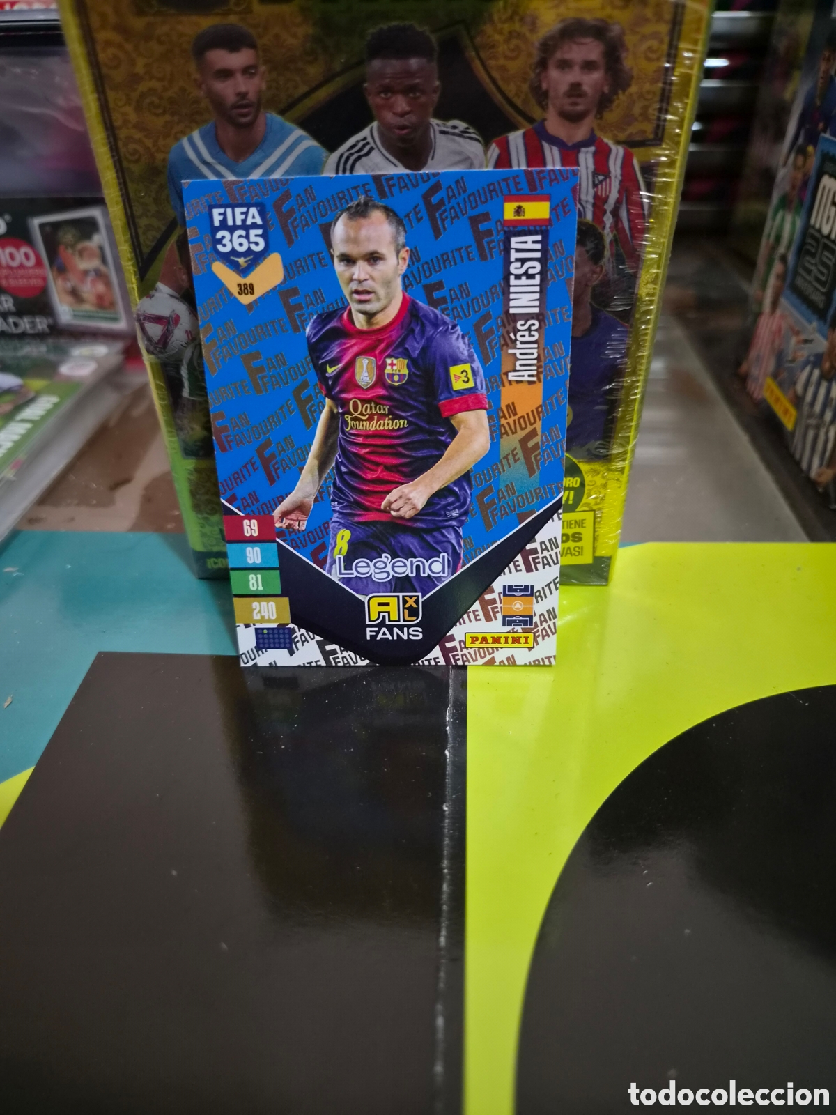 Cromos de f&uacute;tbol: N&deg;389 Fans Blue Iniesta FIFA 365 2027