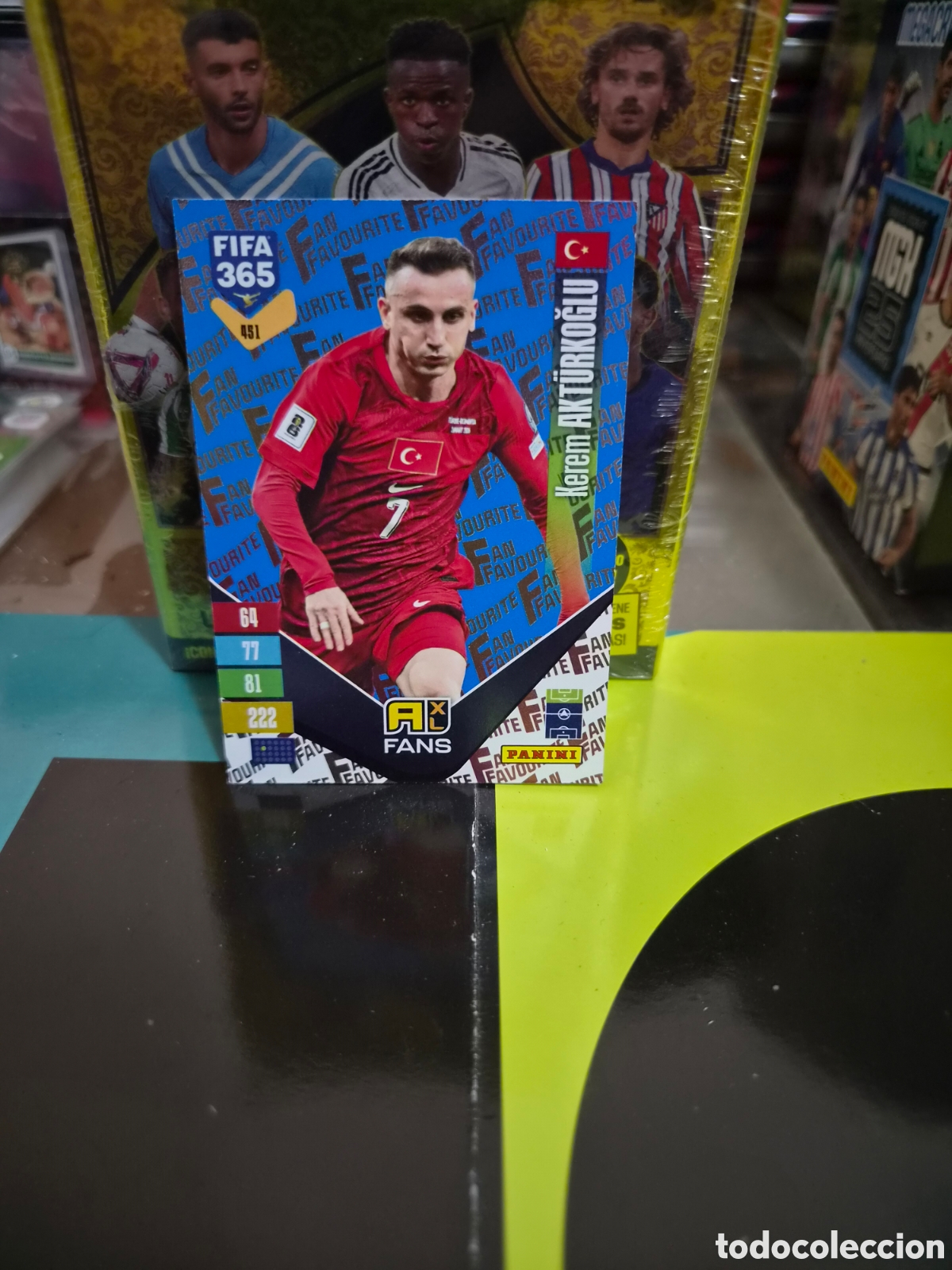 Cromos de f&uacute;tbol: N&deg;451 Fans Blue Akt&uuml;rkoğlu FIFA 365 2027